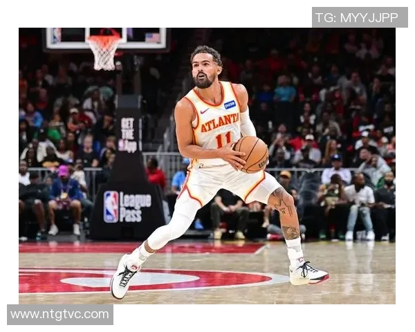 老鹰主场力克猛龙，特雷-杨砍下31分：一场精彩的篮球盛宴